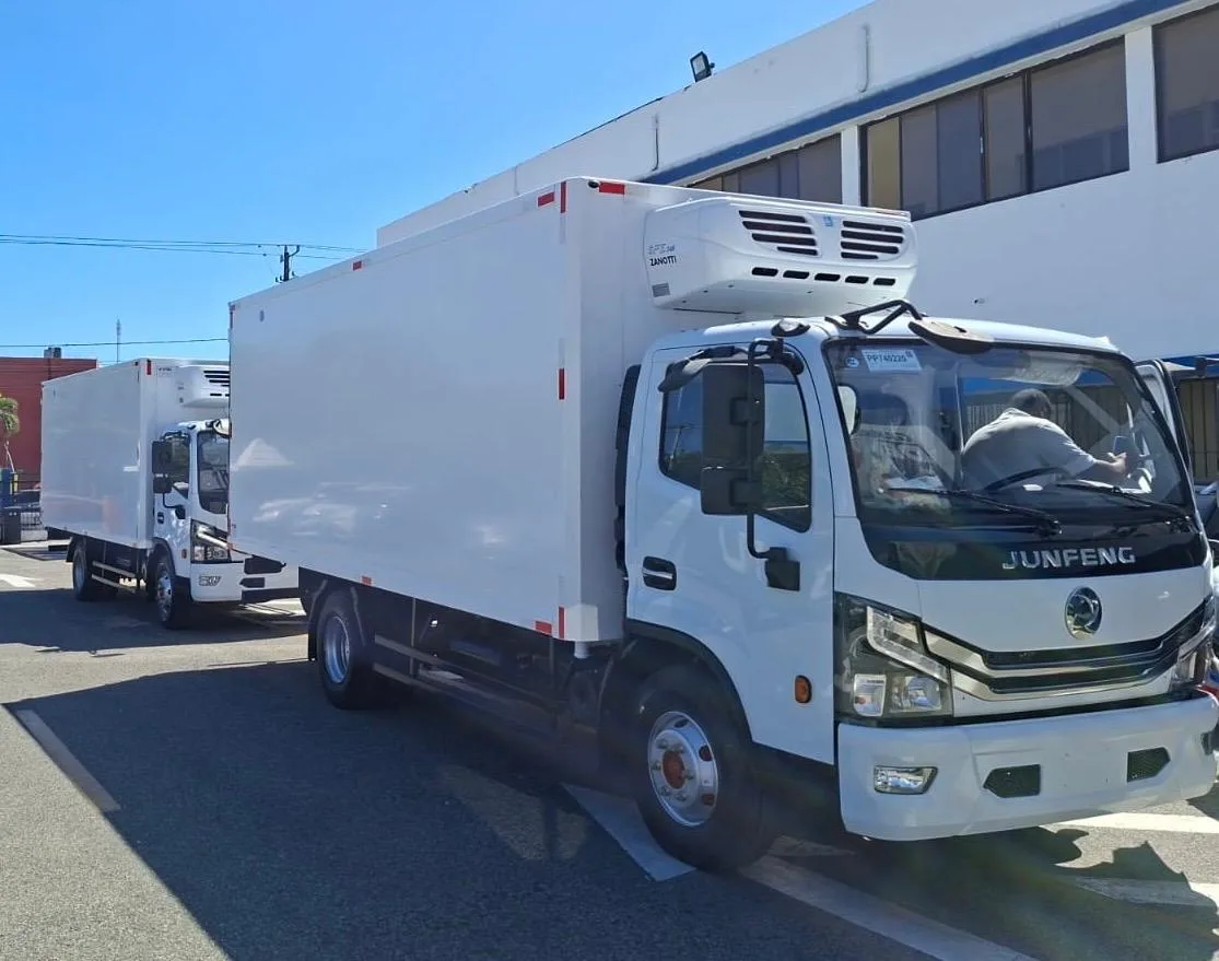 Para productos que necesitan conservar una temperatura determinada durante el transporte.